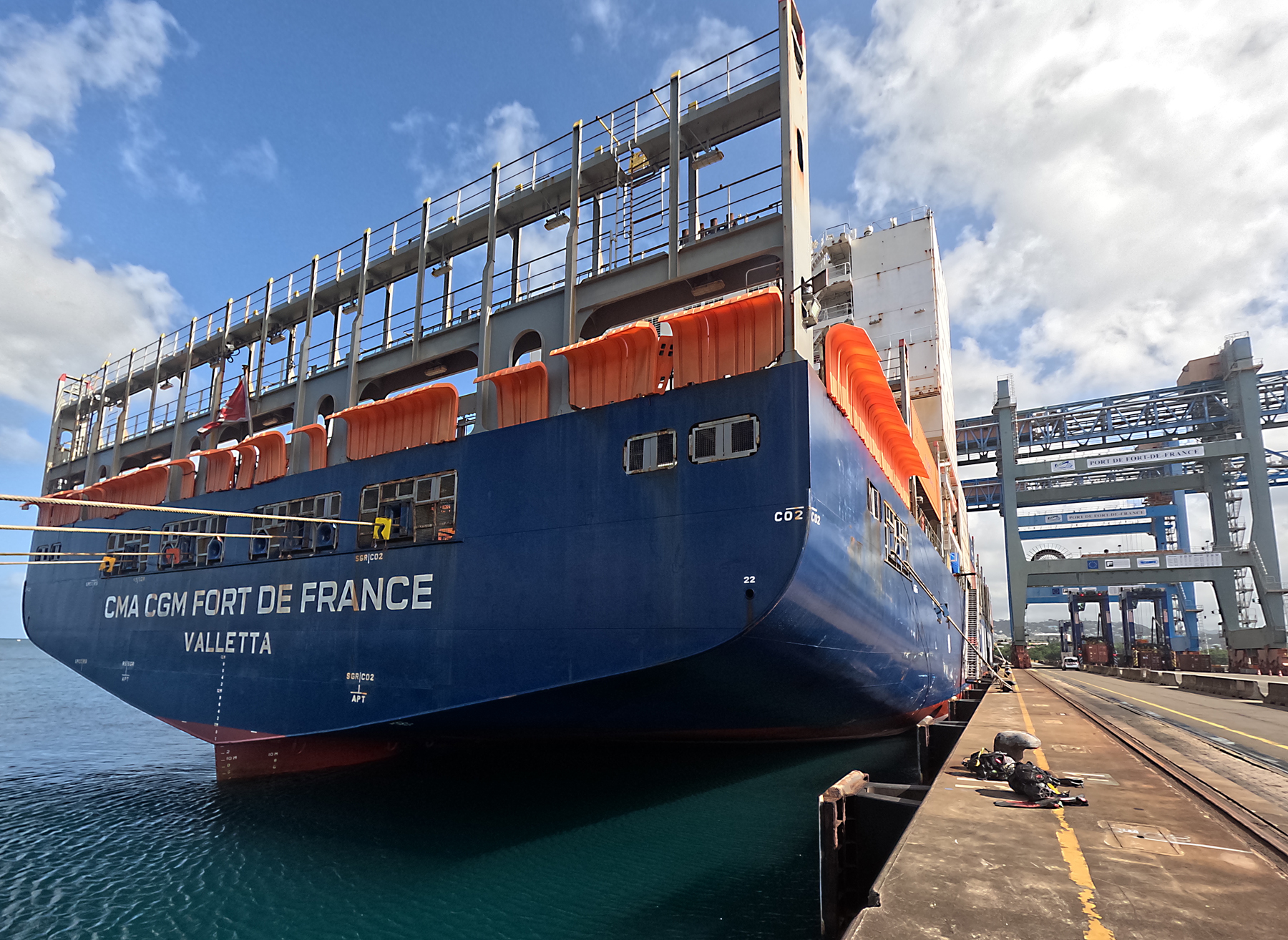 Navire de commerce
